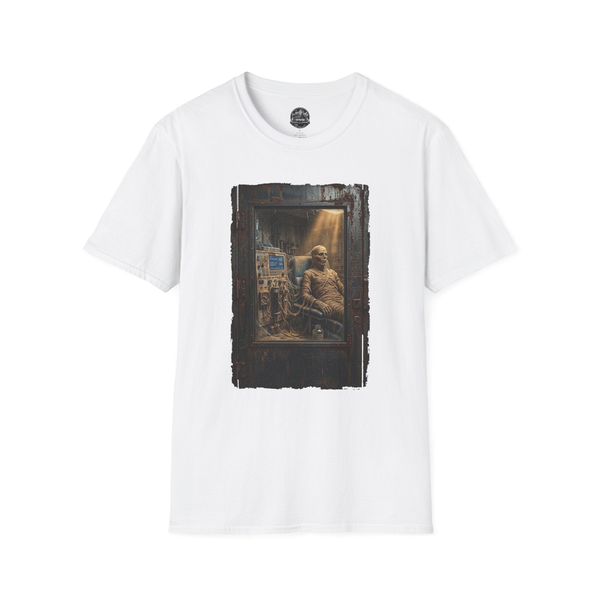 Horror Mummy Room Graphic T‑Shirt — Vintage Creepy Museum Scene Tee