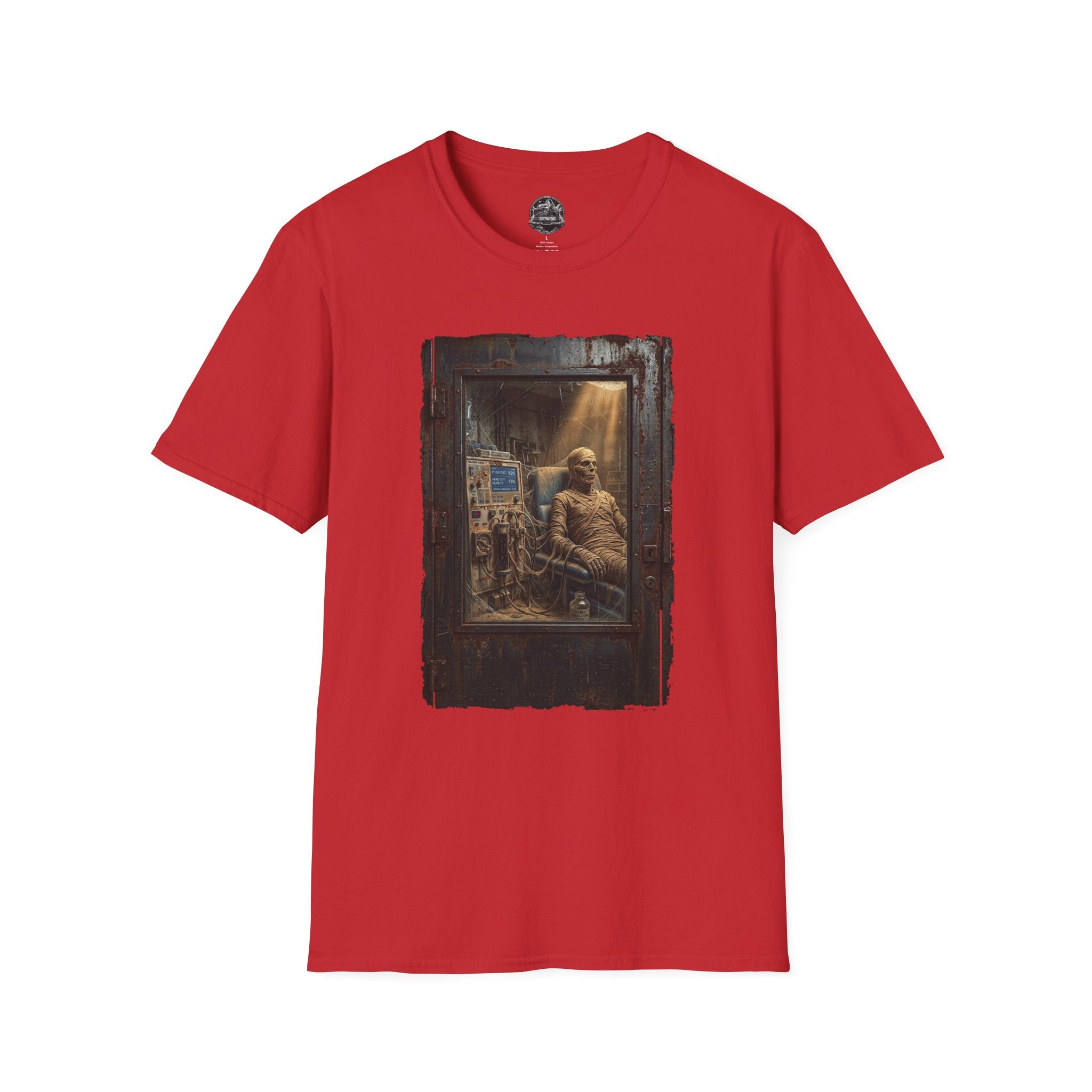 Horror Mummy Room Graphic T‑Shirt — Vintage Creepy Museum Scene Tee