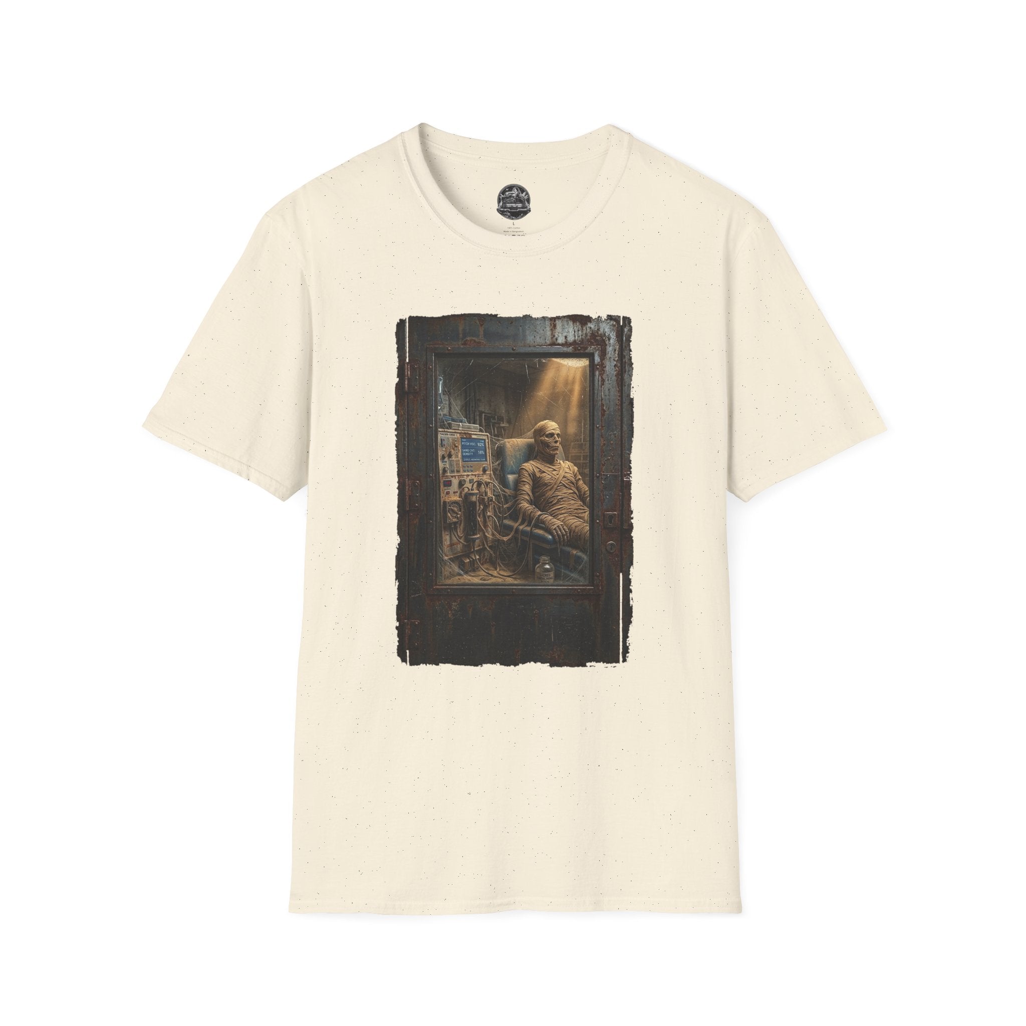 Horror Mummy Room Graphic T‑Shirt — Vintage Creepy Museum Scene Tee